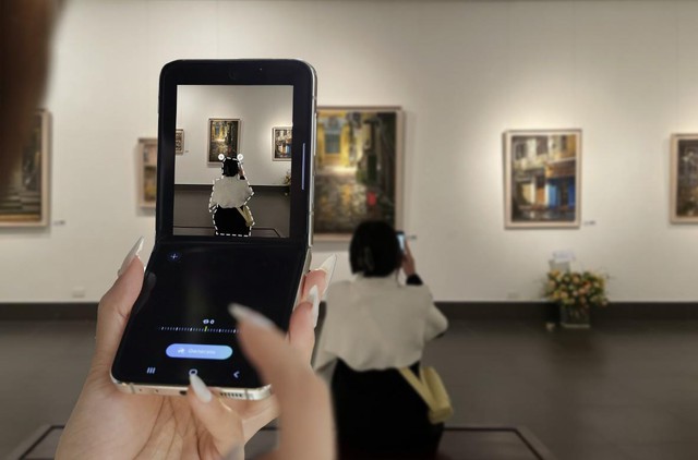 Chất như cách giới trẻ “mở” Galaxy Z Flip5 bước vào kỷ nguyên AI - ảnh 3
