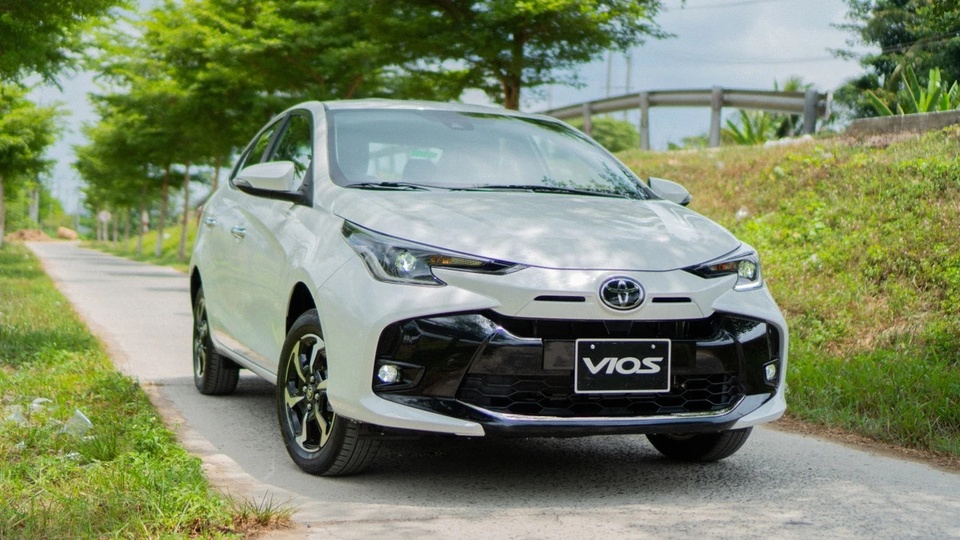 Cuộc đua giảm giá của 2 ông trùm sedan - Toyota Vios và Hyundai Accent - ảnh 1