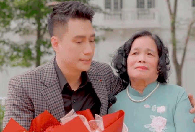 Việt Anh từng khóc nghẹn trong vòng tay một người phụ nữ, thừa nhận đây là người tuyệt vời nhất - ảnh 3