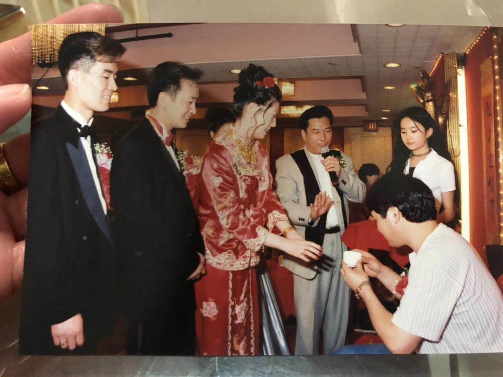 Bức ảnh 24 năm trước của Lưu Diệc Phi bị 'đào lại' gây sốt cõi mạng - ảnh 3