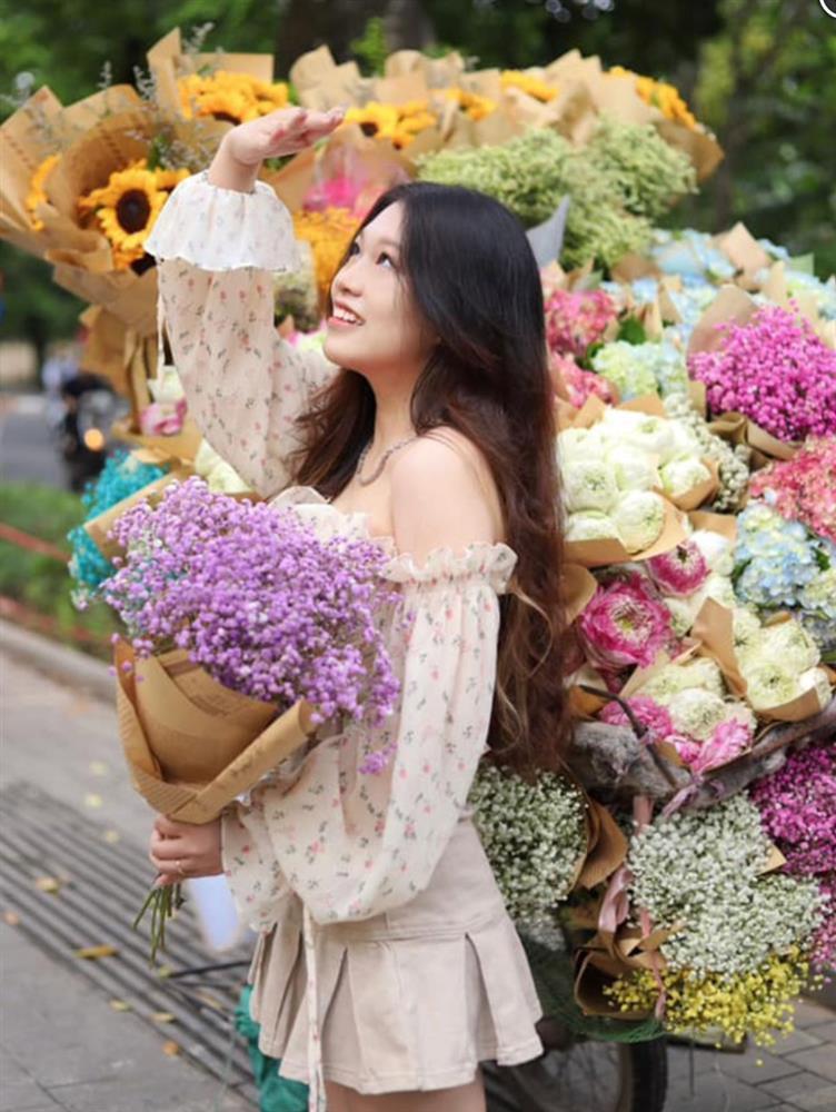 Chân dung bà xã mới cưới của tiền đạo 'đắt giá' nhất tuyển U23 Việt Nam - ảnh 6