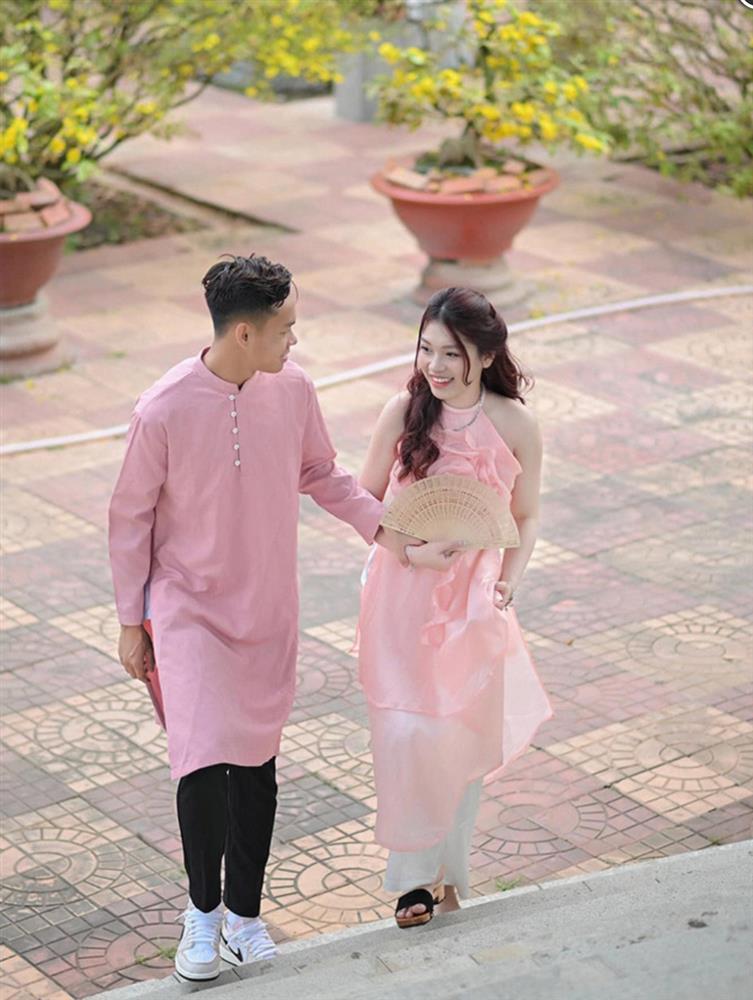 Chân dung bà xã mới cưới của tiền đạo 'đắt giá' nhất tuyển U23 Việt Nam - ảnh 1