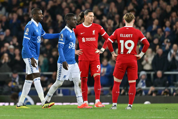 10 thống kê Everton 2-0 Liverpool: 