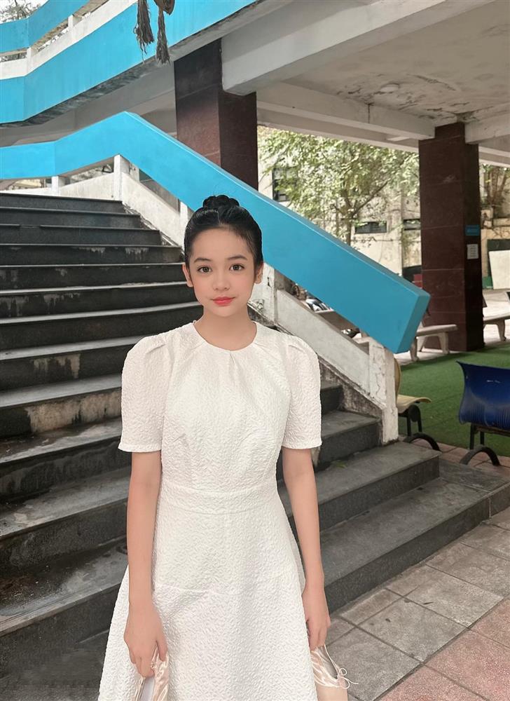 'Con gái' Việt Anh khoe vẻ thiếu nữ ở tuổi 13 - ảnh 5