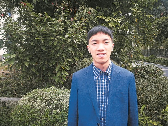 Thiên tài Toán học 27 tuổi về nước trở thành giáo sư - ảnh 1