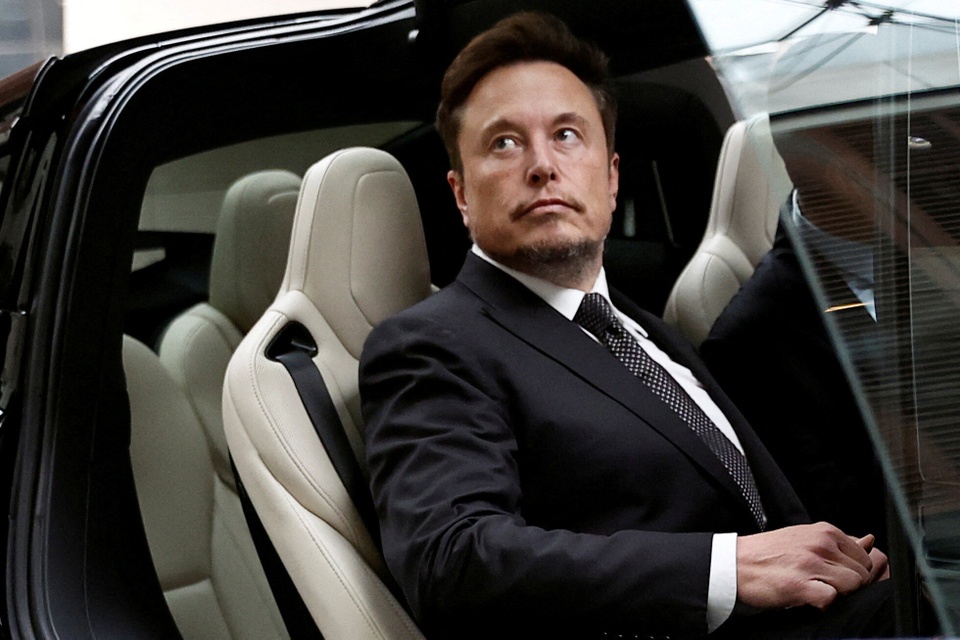 Giả mạo tỷ phú Elon Musk để lừa tình, lừa tiền phụ nữ - ảnh 1