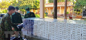 Tây Ninh phát hiện 2 vụ buôn lậu, thu giữ hơn 10.000 bao thuốc lá
