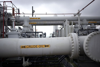 ''Xả'' kho dầu dự trữ chiến lược, liệu Mỹ có ‘dập’ được giá nhiên liệu