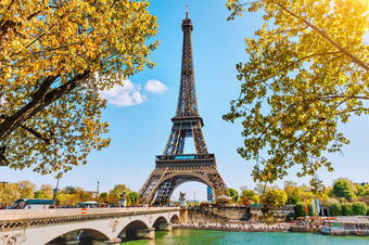Tháp Eiffel ở đâu, xây dựng năm nào và bí mật được khắc ở chân tháp