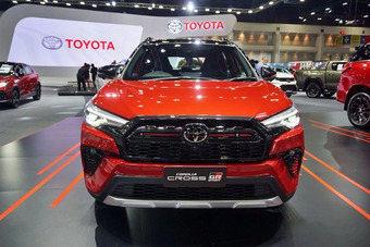 Hàng hot Toyota Corolla Cross và Fortuner GR Sport 2022 sắp ra mắt Việt Nam, một mẫu lên lịch xuất hiện ngay tháng này