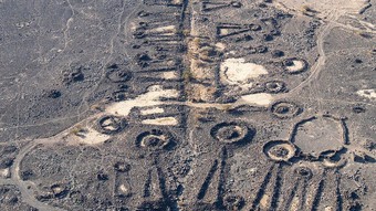 Phát hiện mạng lưới đường cao tốc 4.500 năm tuổi cùng những ngôi mộ cổ