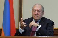 Tổng thống Armenia từ chức vì ''không thể giúp đất nước''