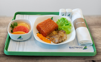 Chiêm ngưỡng thực đơn Tết của Bamboo Airways: Phong vị xuân trên những tầng mây