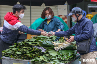Chợ lá dong lâu đời nhất Hà Nội: ''Bán đến đâu, lấy đến đấy’ vì khách mua giảm