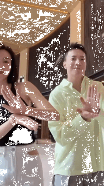 Lan Ngọc và S.T Sơn Thạch bắt trend vũ đạo SEA Games 31 cực ăn rơ, fan đồng loạt ''đẩy thuyền'' rần rần