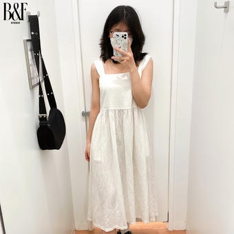 Mua váy hè ở H&M – UNIQLO – MUJI: Nhiều kiểu dáng từ tối giản, điệu đà đến gợi cảm, chỉ từ 299K đã tậu được rồi!