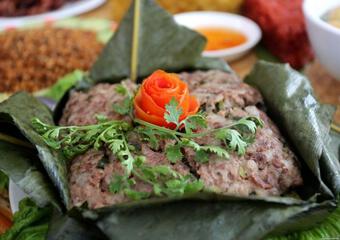 Thơm lừng thịt băm gói lá nướng - món ăn tinh túy người Thái ở Tây Bắc