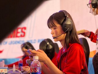 Khép lại giấc mơ vàng tại SEA Games 31, tuyển Tốc Chiến nữ Việt Nam khẳng định sẽ quyết tâm trong tương lai