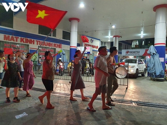 Người dân Đà Nẵng xuống đường mừng U23 Việt Nam chiến thắng