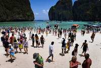 Bãi biển đẹp nhất Thái Lan: Nổi tiếng nhờ phim của Leonardo DiCaprio, từng đón 5.000 lượt tham quan/ngày nhưng du khách bị cấm làm 1 điều này