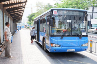 TP.HCM: Đề nghị công nhân viên chức, người lao động đi làm bằng xe buýt