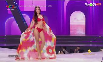 Thí sinh Miss Universe Vietnam diễn bikini