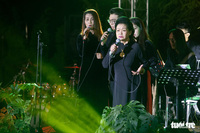 Danh ca Khánh Ly hát "Gia tài của mẹ", đơn vị tổ chức bị mời làm việc