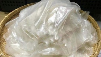 Món bánh tráng phơi sương nổi tiếng tại TP.HCM bỗng trở thành “bánh tráng thị phi”, hàng loạt Tiktoker tranh cãi là cứng hay mềm, ngon hay không ngon?