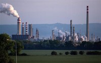 Bế tắc về nguồn cung cấp dầu cho Trung Âu được khơi thông