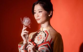 Hoa hậu Ngọc Hân với ý tưởng kết hợp văn hóa Nhật Bản và Việt Nam trong tà áo dài
