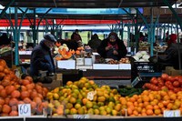 Giá cả hàng hóa tại Nga giảm mạnh vì sụt giá rau quả