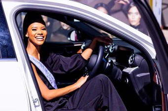 Tân Hoa hậu Nam Phi phải gánh vác trọng trách cực lớn, đại diện quốc gia tham dự 3 cuộc thi quốc tế