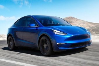 Tesla đang bán chạy hơn các hãng xe sang tại Mỹ