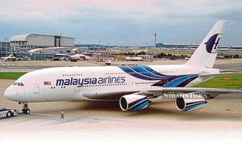 Hàng không Malaysia bỏ quy định bắt buộc đeo khẩu trang trên máy bay