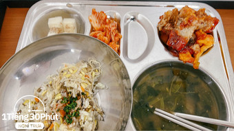 Nhân viên ở Hàn Quốc tiết lộ sự thật bữa cơm trưa tại công ty: ''Người ăn áp lực chẳng kém người nấu''