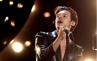 Harry Styles - từ ''hotboy'' đến hậu duệ của David Bowie