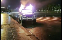 Điều tra vụ người đàn ông đốt xe ô tô trên đường phố Đà Nẵng