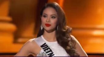 Phạm Hương tung ảnh kỉ niệm 7 năm kết thúc hành trình tại Miss Universe 2015, màn trình diễn hoành tráng năm nào cũng hot trở lại
