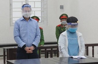 Nhân viên Công ty Sông Đà bị đồng nghiệp bắt giữ vì nợ tiền không trả