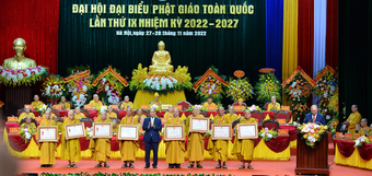 Chủ tịch nước Nguyễn Xuân Phúc dự khai mạc Đại hội Phật giáo toàn quốc