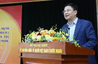 Tăng cường công tác đại đoàn kết với người Việt Nam ở nước ngoài
