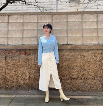 Tạo hóa ưu ái cho Song Ji Hyo gương mặt trẻ trung lại còn có gu thời trang ''hack tuổi'' U45