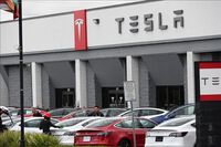 Tesla tiếp tục thu hồi hơn 435.000 xe điện tại Trung Quốc