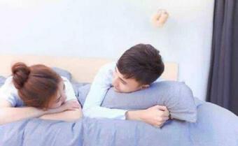 Vợ chồng ngủ riêng giường, đàn bà nhớ chồng sẽ làm gì? Cả ba người thành thật trả lời