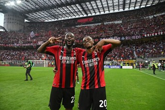 AC Milan tụt dốc vì hàng thủ