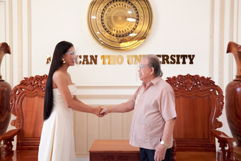 Jimmy Nguyễn – cựu giám khảo Miss Universe nói gì khi Ngọc châu top 16