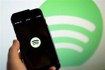 Vượt mốc 200 triệu thuê bao, Spotify vẫn lỗ ròng 465 triệu USD