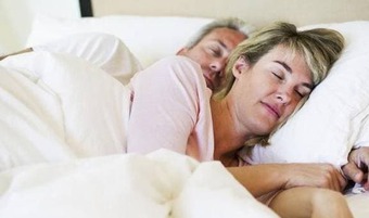 Sau khi vợ chồng ''quan hệ'', vì sao ngực phụ nữ sưng đau? Làm 3 việc để cơ thể thoải mái hơn
