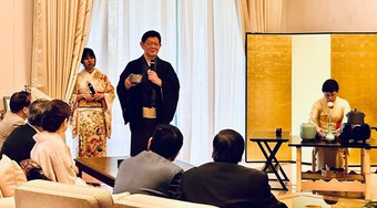Giao lưu trà đạo kỷ niệm 50 năm thiết lập quan hệ ngoại giao Việt-Nhật