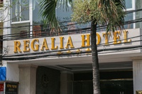 Tràn lan khách sạn tự phong sao ở Nha Trang